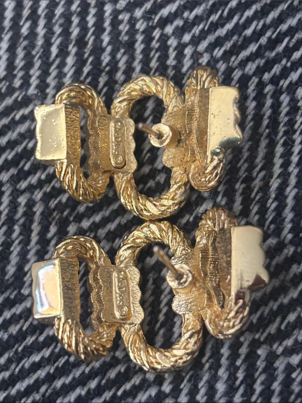 Dior Gold Twisted Rope Link Clip Earrings - Gold - Picture 3 of 4